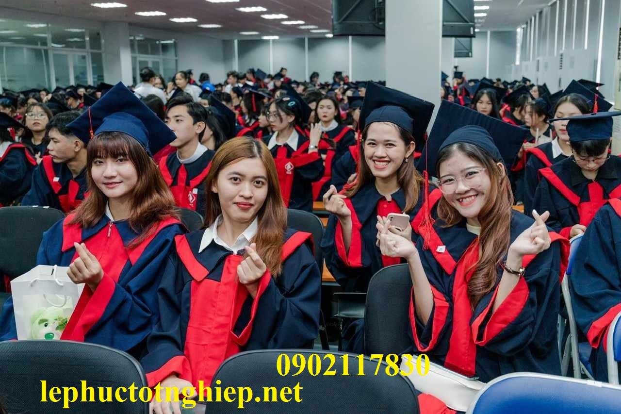 giat ui ao cu nhan , ao tot nghiep 
